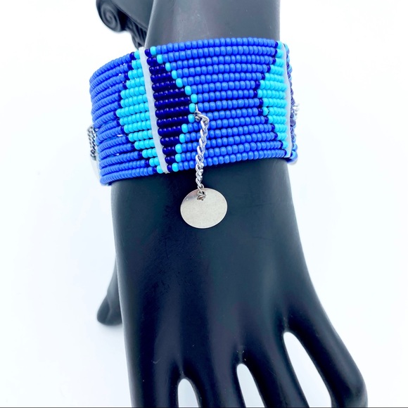 Artisan Handcrafted Blue Seed Bead Silver Tone Dangle Southwestern Wire Bracelet - Picture 7 of 11